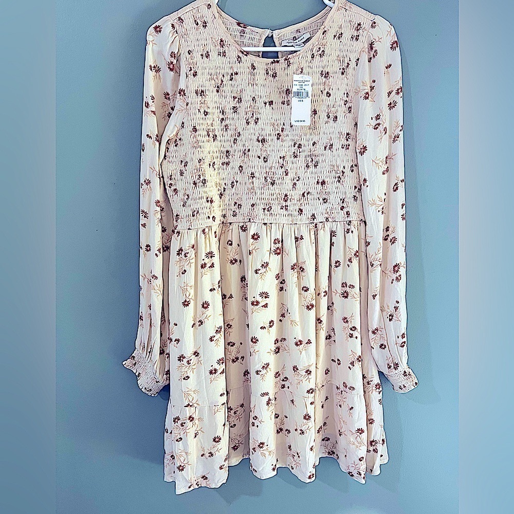 NEW with tags American Eagle floral crochet top long sleeve light dress small
